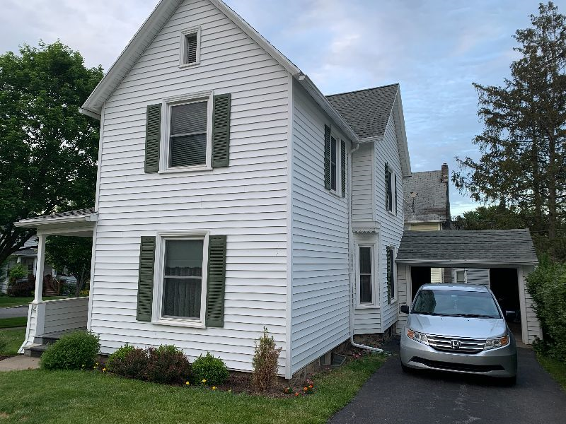 Spacious 3 bedroom in heart of Canandaigua - Photo 1