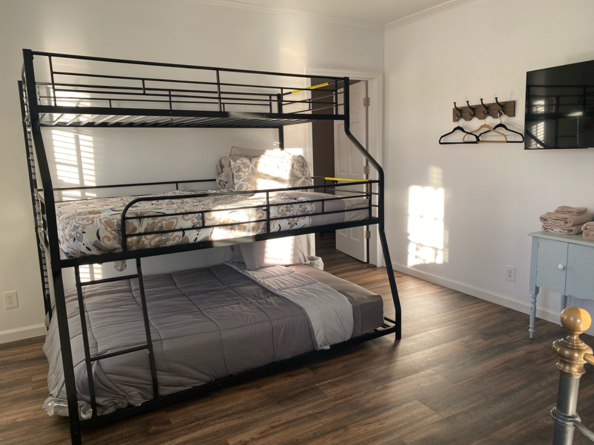 Bedroom 1 - Photo 10