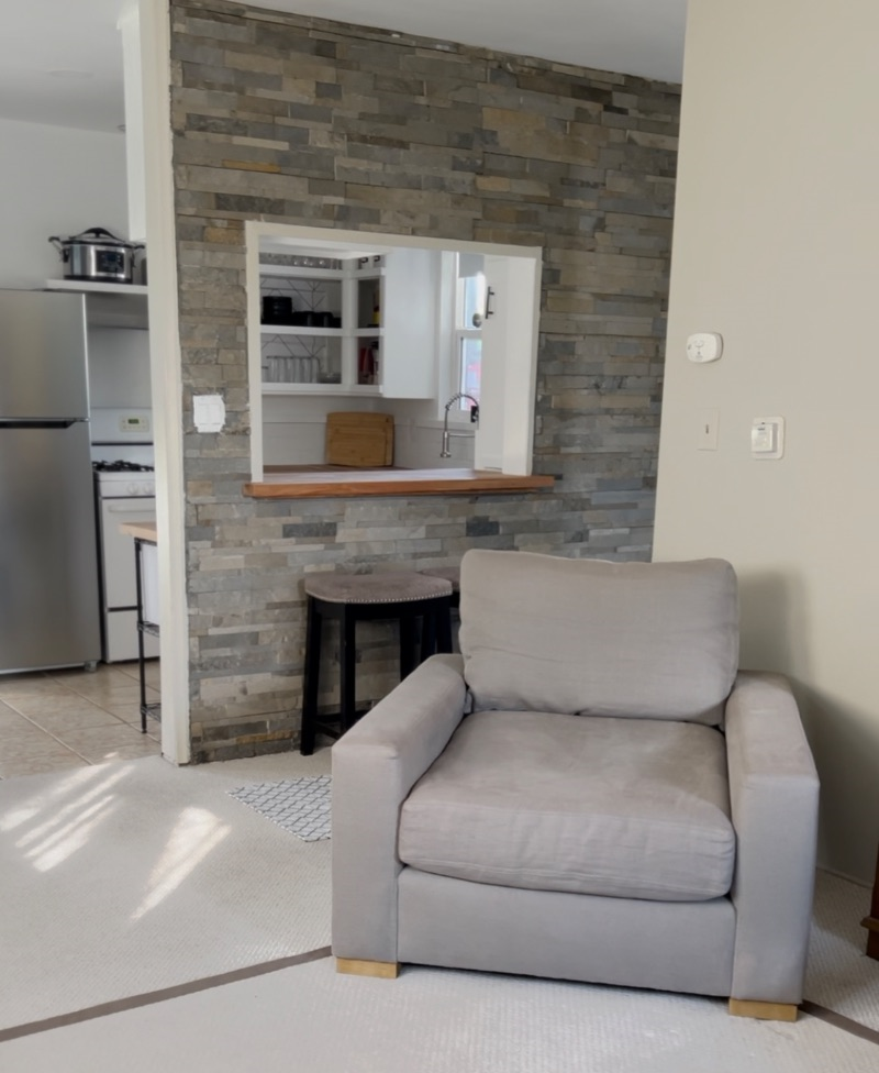 Bright Unit in the Heart of Los Angeles - Photo 4