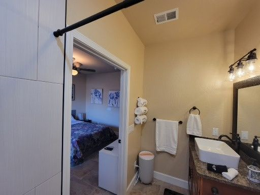 Just like home--Dog Friendly Luxury private entrance bedroom suite with all the extras - Photo 9