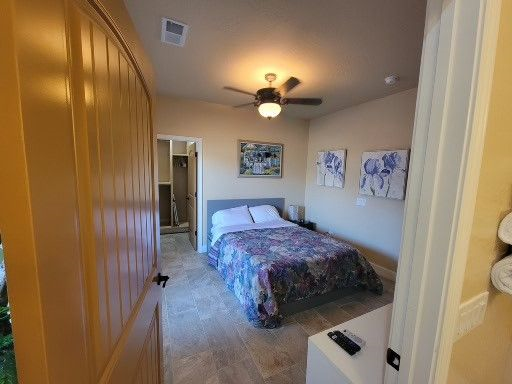 Just like home--Dog Friendly Luxury private entrance bedroom suite with all the extras - Photo 6