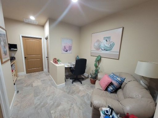Just like home--Dog Friendly Luxury private entrance bedroom suite with all the extras - Photo 12