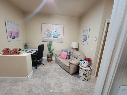 Just like home--Dog Friendly Luxury private entrance bedroom suite with all the extras - Photo 11