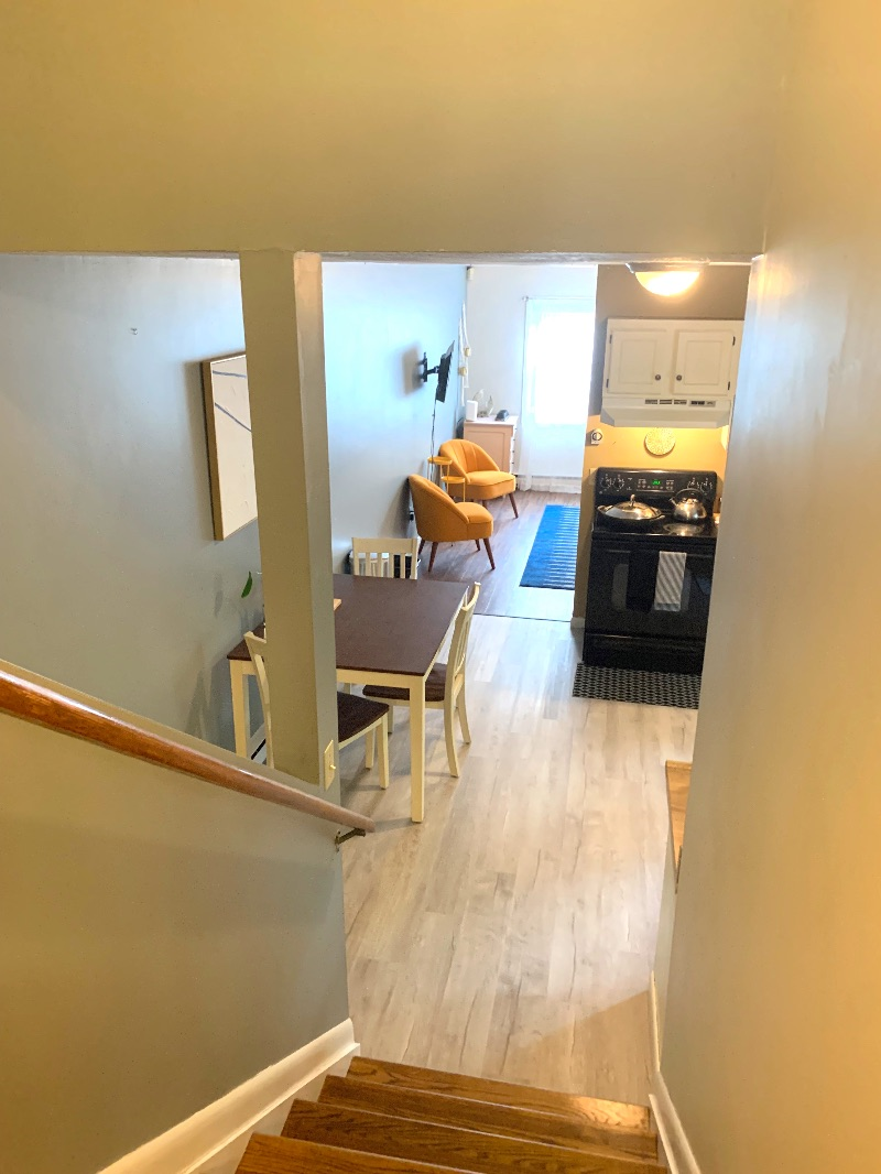 PRIVATE FENCED YARD 2 BR Townhouse Unit B - Washer-Dryer and Dishwasher - Photo 10