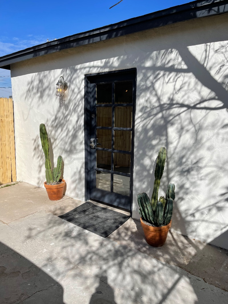 Perfectly located one bedroom casita in downtown