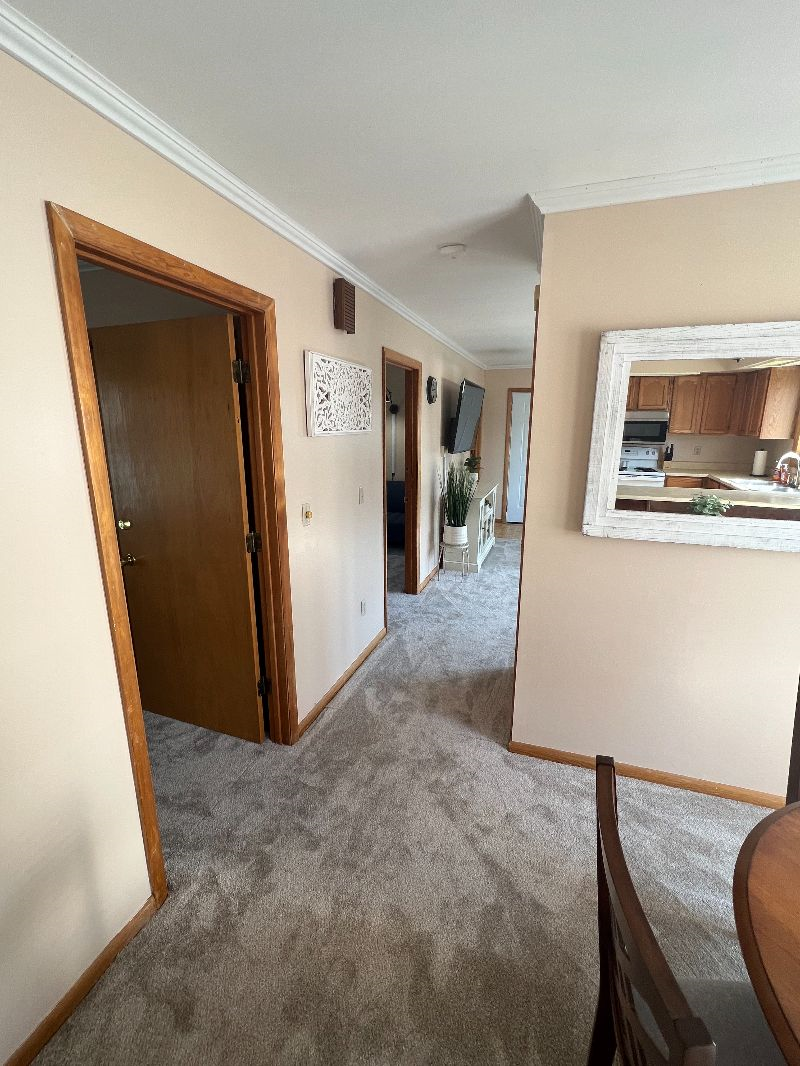 2 bedroom 5 mins from downtown and CVPH - Photo 11