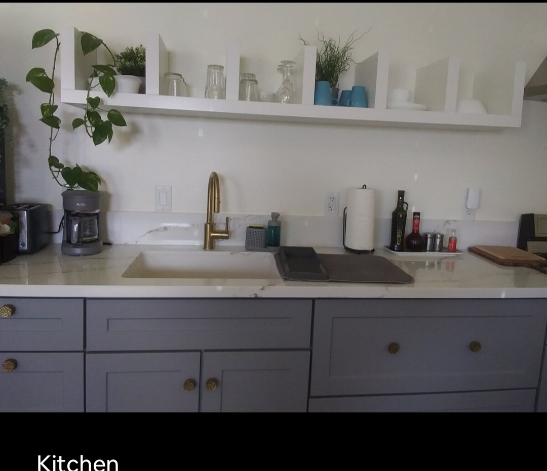 Adorable Studio in Ventura - Photo 4
