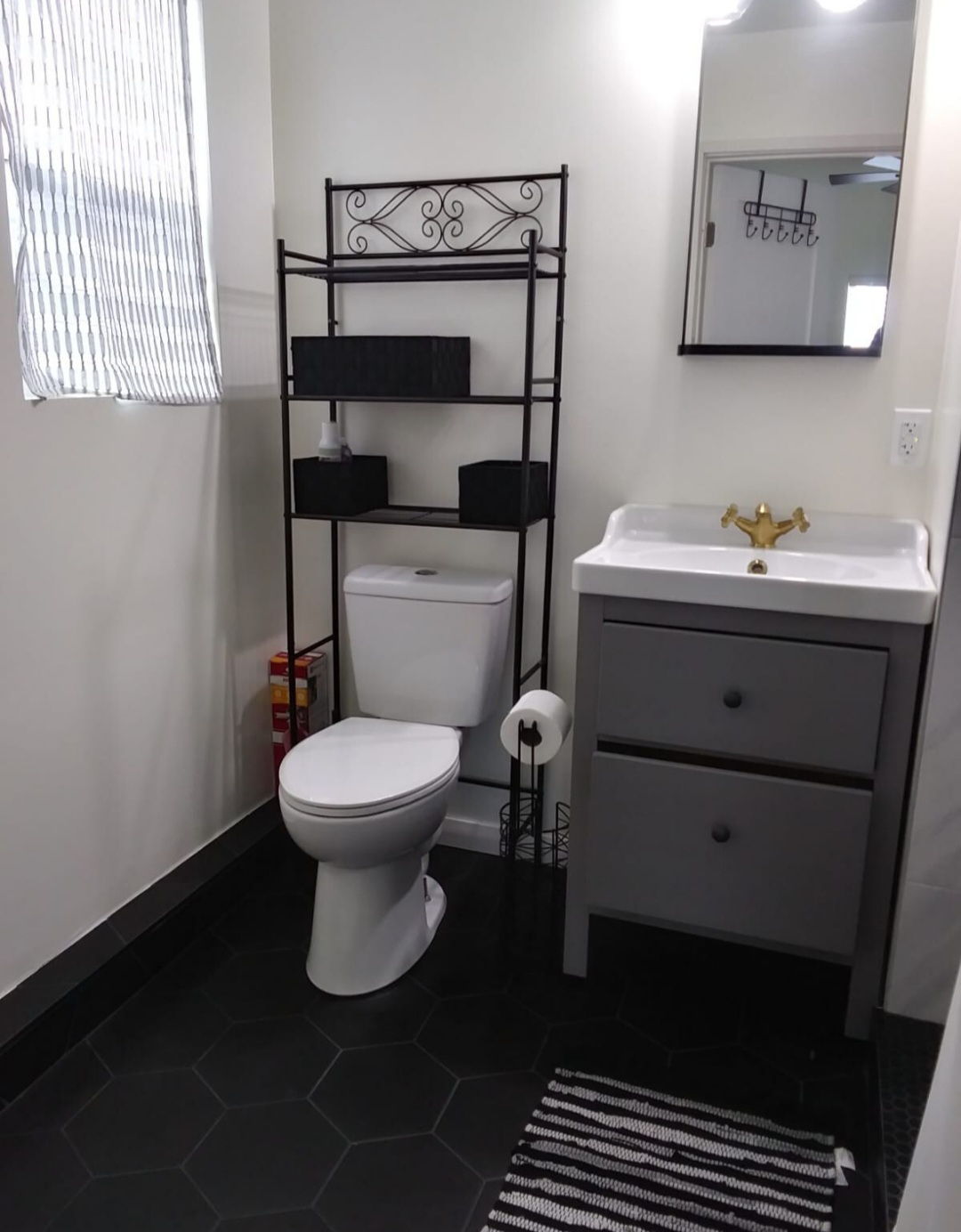 Adorable Studio in Ventura - Photo 5