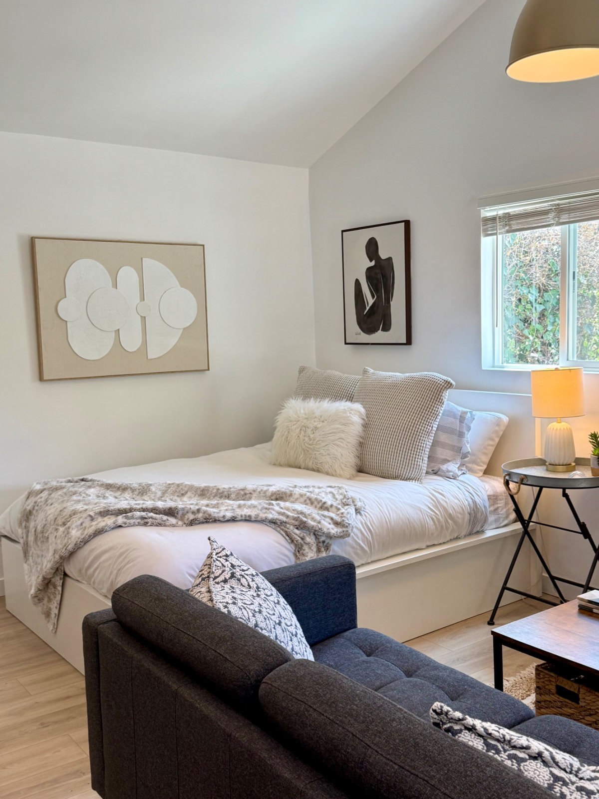 Private Studio Guest House- Beverly Hills Adj 0.8 miles - Photo 2