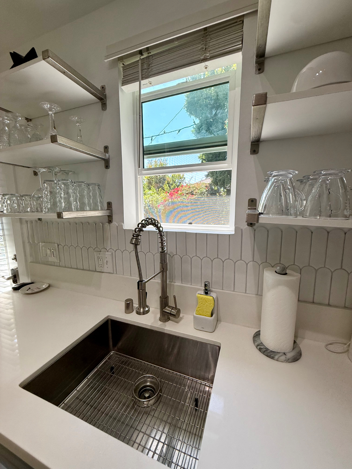 Private Studio Guest House- Beverly Hills Adj 0.8 miles - Photo 5