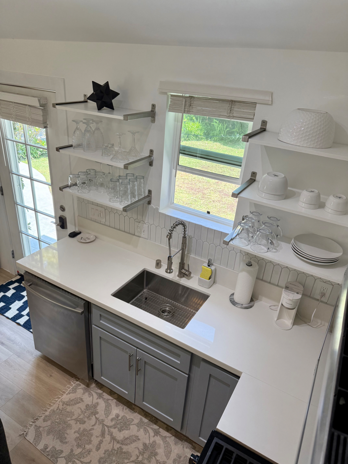 Private Studio Guest House- Beverly Hills Adj 0.8 miles - Photo 4