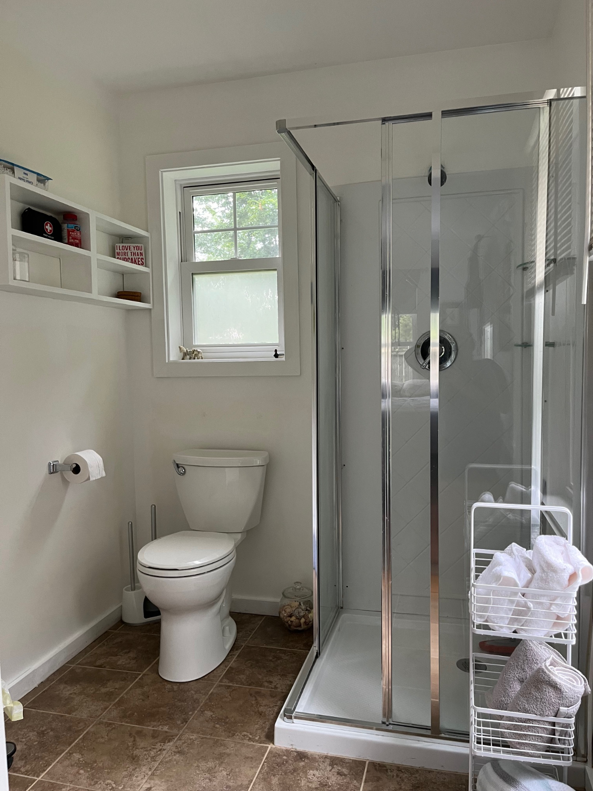 Entire Tiny House in quiet, safe neighborhood.  Close to everything.  On the busline. - Photo 12