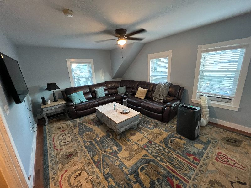329 Upstairs Three bedroom apartment