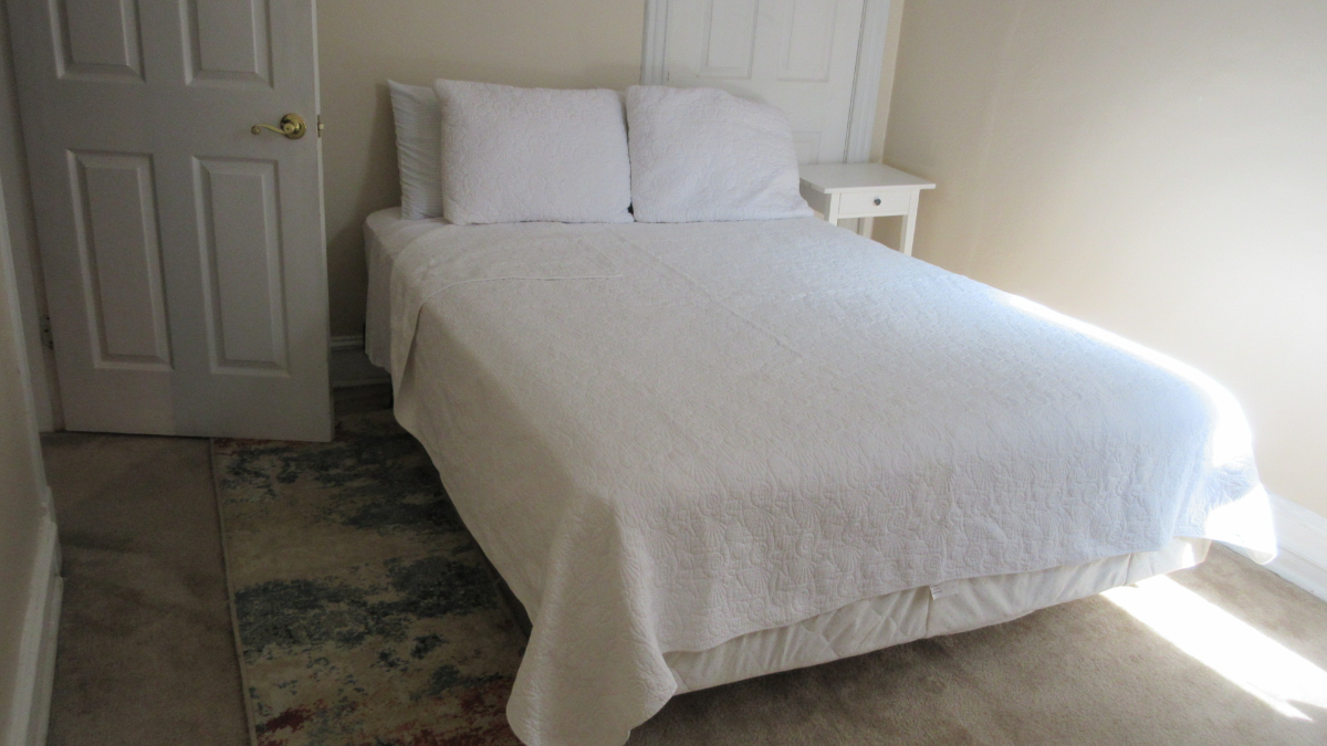 2BR FOR 1BR PRICE. NOT A BASEMENT. 1000SF NW DC. - Photo 5