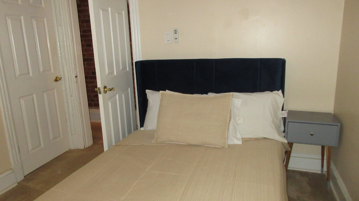 2BR FOR 1BR PRICE. NOT A BASEMENT. 1000SF NW DC. - Photo 7