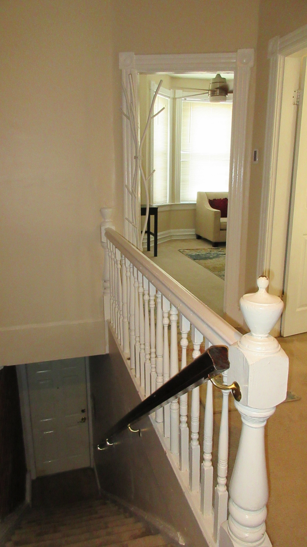 2BR FOR 1BR PRICE. NOT A BASEMENT. 1000SF NW DC. - Photo 4