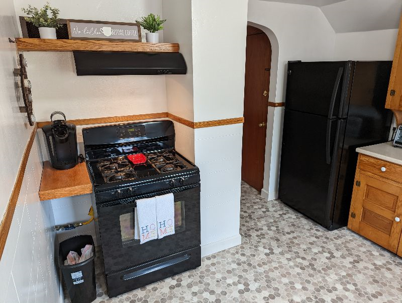 Beautiful Apt Close to Hospitals Great Location - Photo 9
