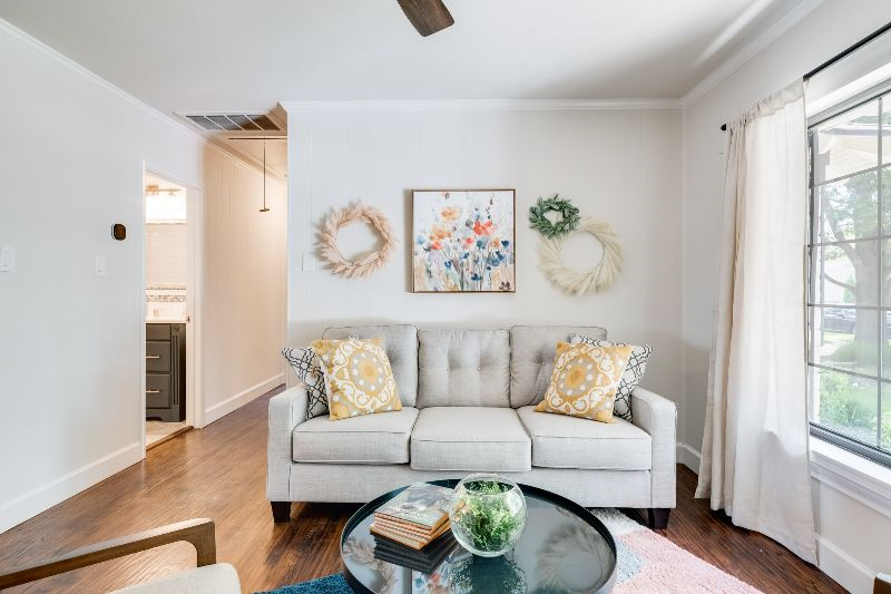 Cheerful home, sleeps 11, outdoor grill +dining!!! - Photo 10