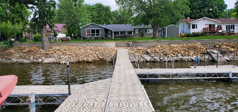 BEST SUMMERHOUSE ON LAKE KOSHKONONG