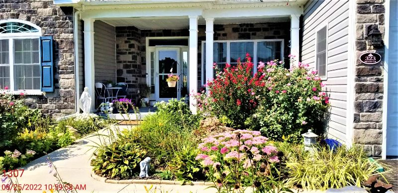FULLY FURNISHED MODERN FARMHOUSE BY THE LAKE - Photo 4