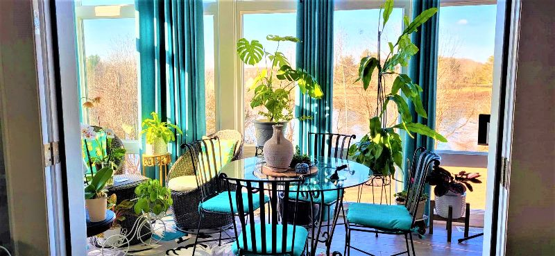 FULLY FURNISHED MODERN FARMHOUSE BY THE LAKE - Photo 6