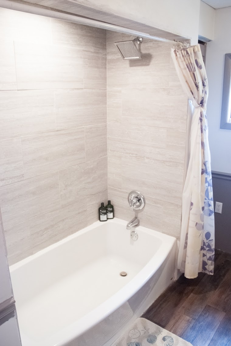 3 Bedroom spacious house off street parking - Photo 10