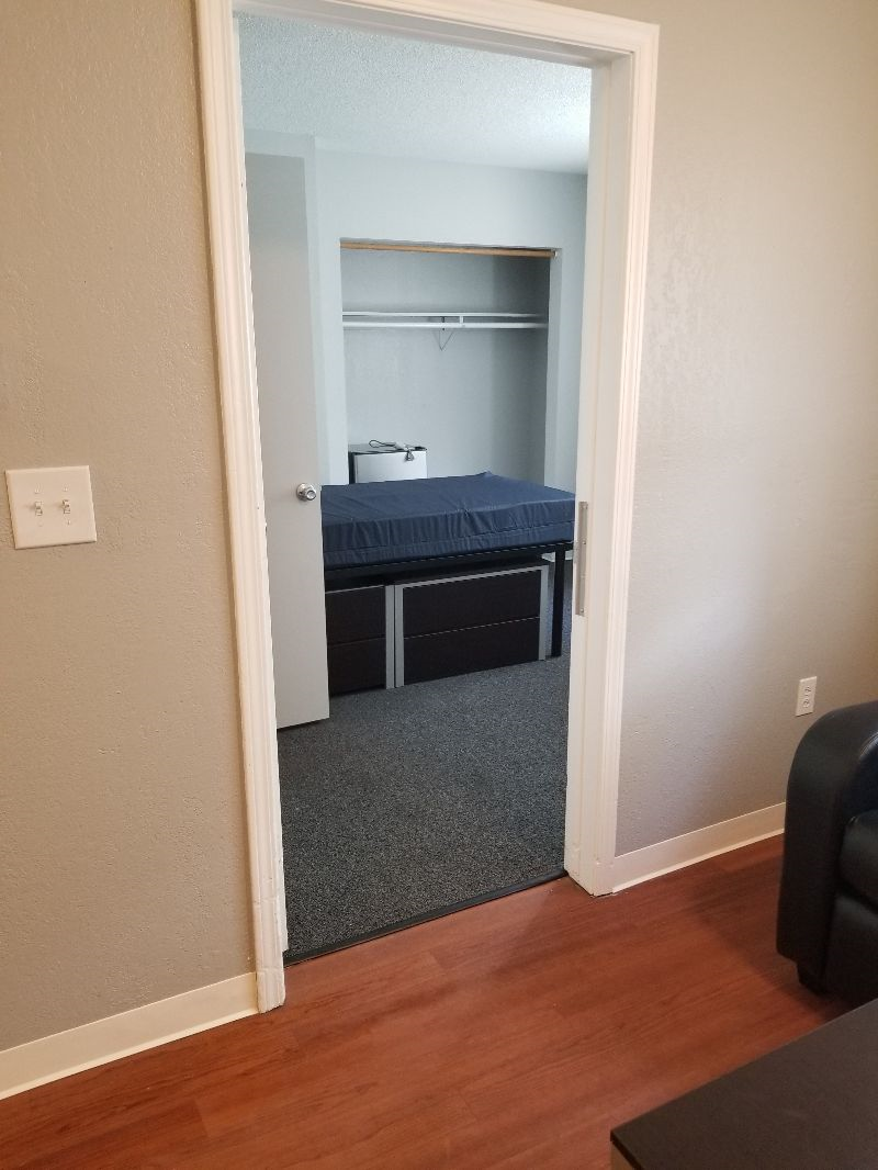 Furnished Room with Private Bath in Plattsburgh New York - Photo 4