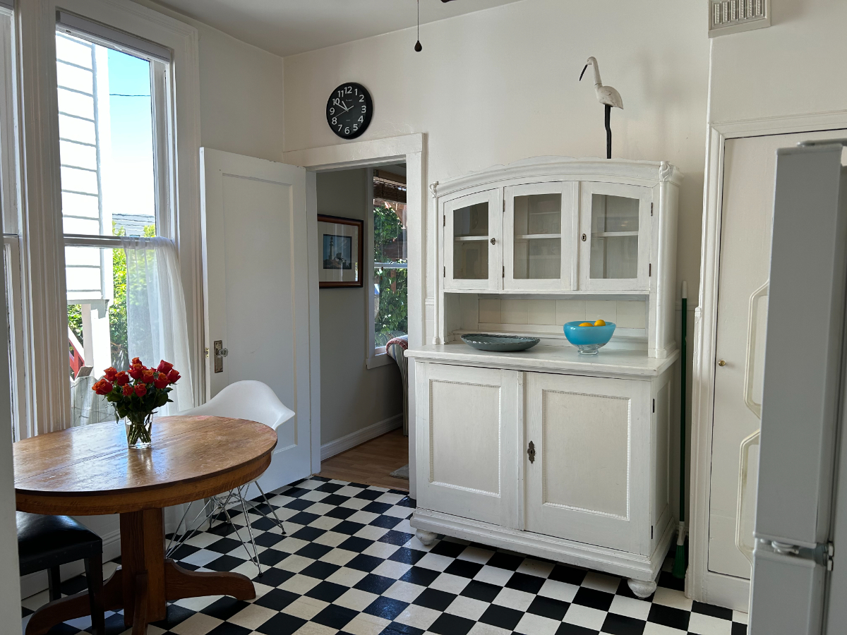 Charming Noe Valley Victorian - Photo 2