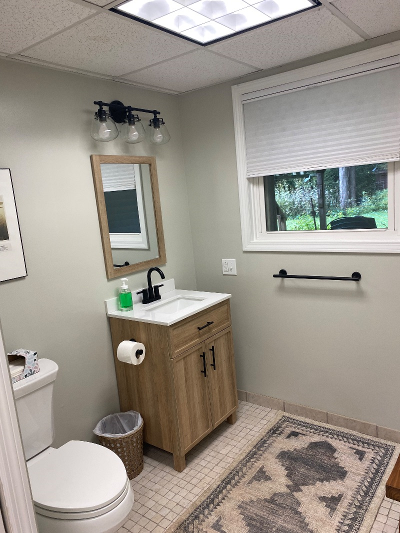 Serene One Bedroom - Photo 6