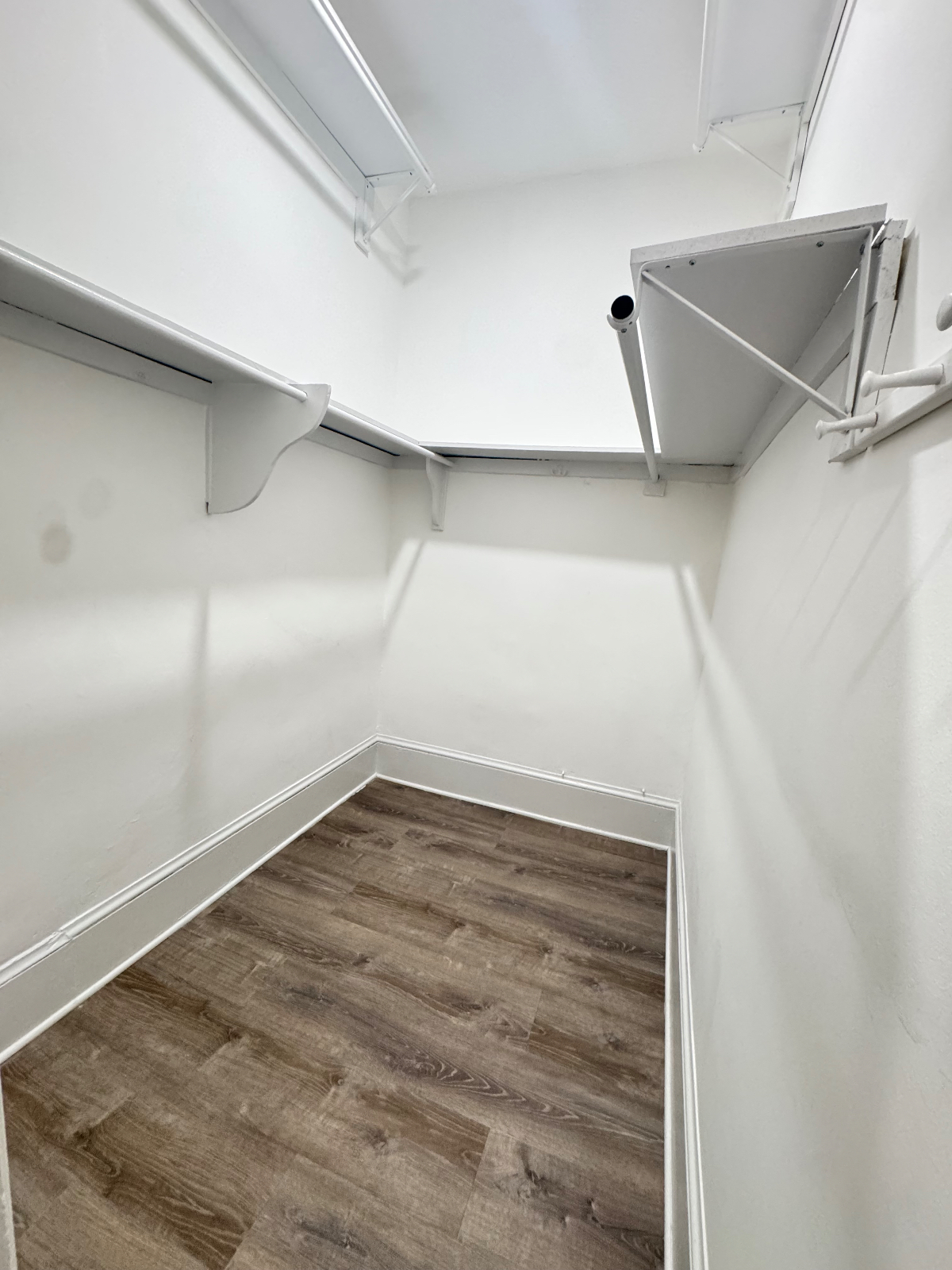 Perfectly Appointed Studio in historic Dupont Circle row home - Photo 8