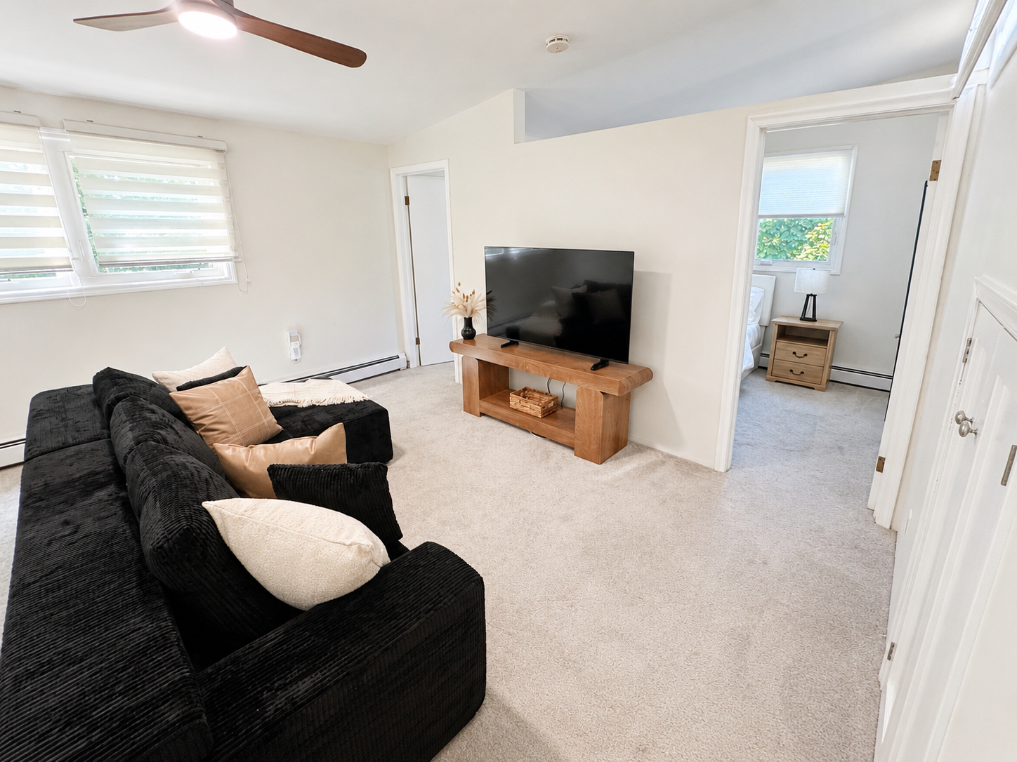 Private 1BR Apt | Near Hospitals, Valhalla Train & Regeneron - Photo 4
