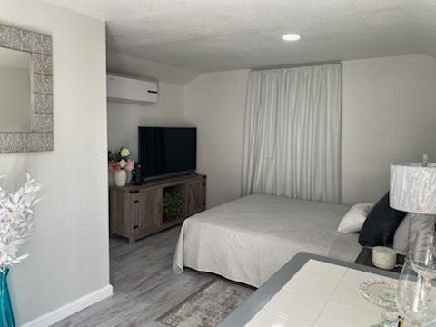 Beautiful furnished studio