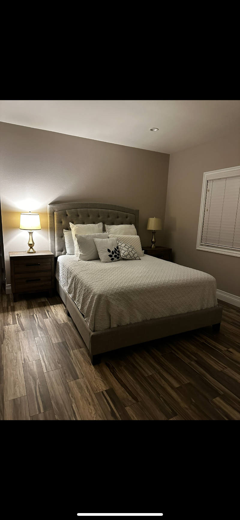 Master Bedroom with Private Bath - Photo 2