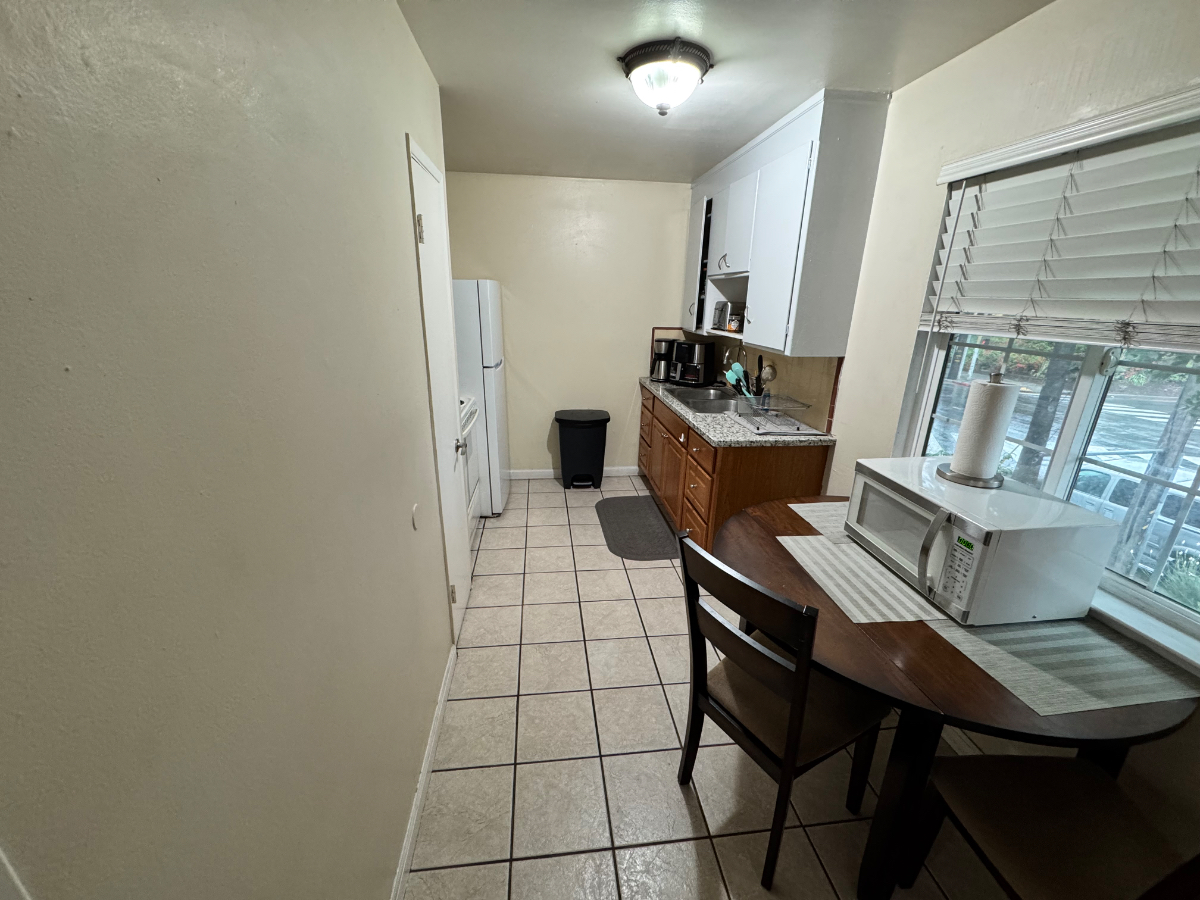 Cozy 1 Bed 1 bath Downtown San Jose - Photo 4
