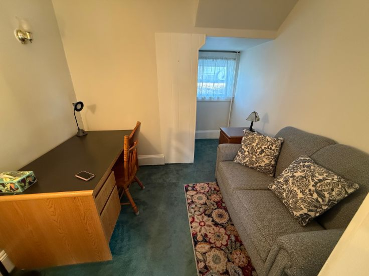 Comfortable, Fully Furnished, Non-Smoking Housing for Traveling Health Professionals - Photo 7