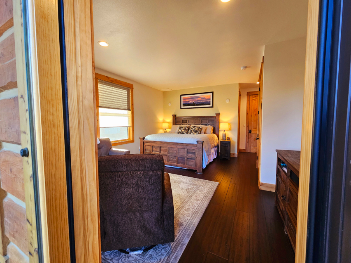 Riverfront living near Mt Bachelor w/ Hot Tub - Photo 1