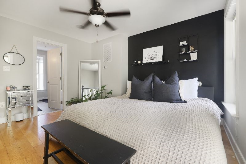 Spacious 4 Bedroom with Garage Parking - Photo 12