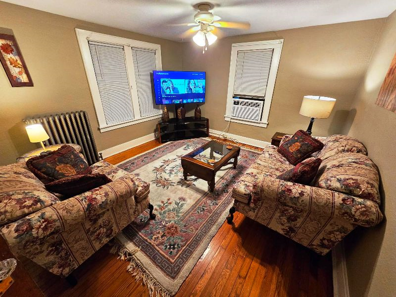 Fully Furnished Private Unit 905C