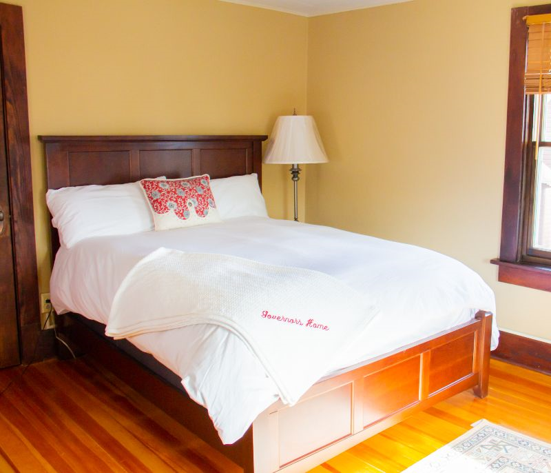 Governor's Home - Spacious, 4BR Restored Historic Property walking distance to Cheyenne Regional Med - Photo 10