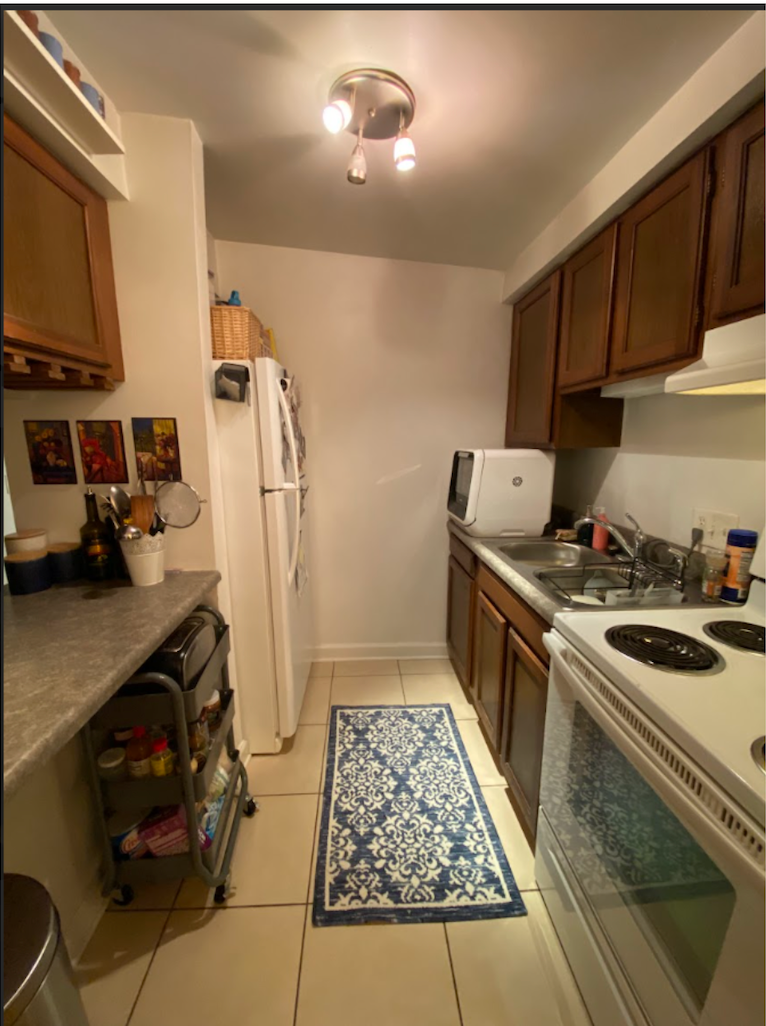 Servants Quarters, 2 bedroom townhouse, private, all amenities. - Photo 4