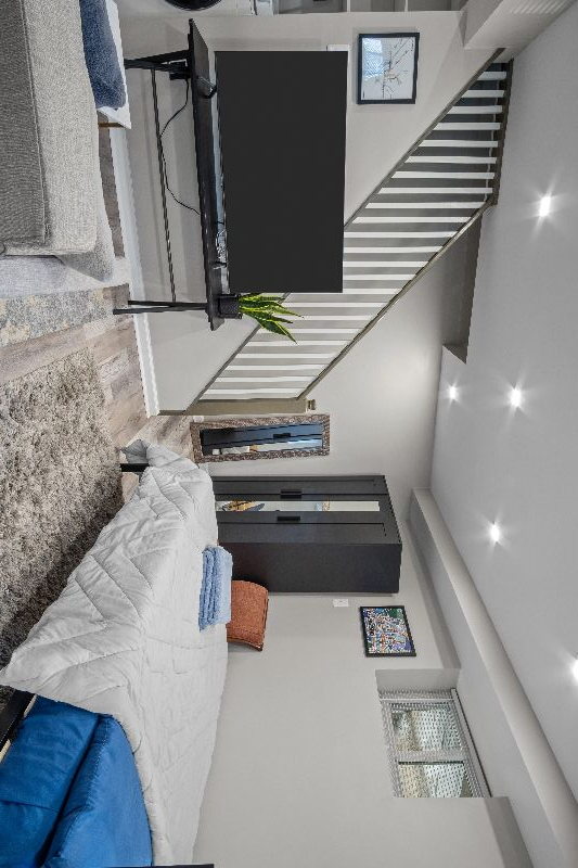 Cozy English Basement Studio with Private Entrance in DC - Photo 4