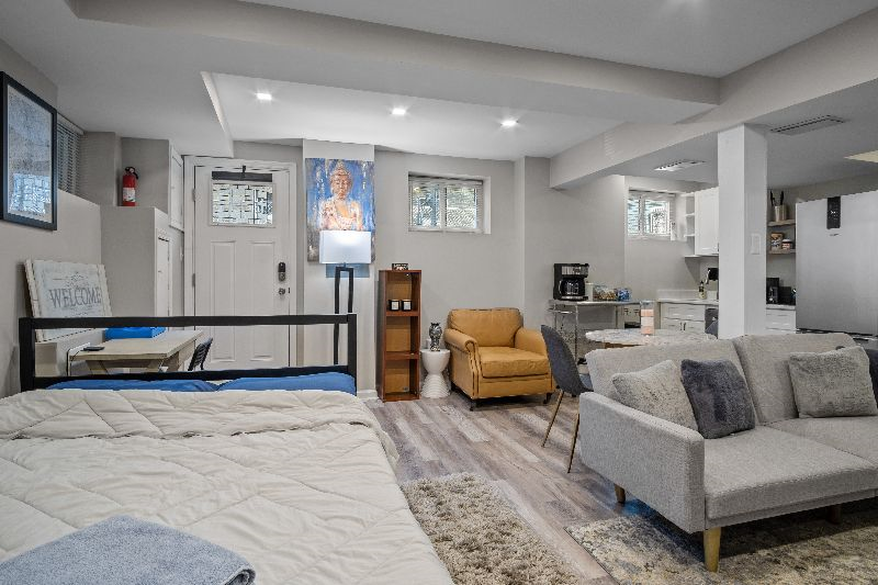 Cozy English Basement Studio with Private Entrance in DC - Photo 5
