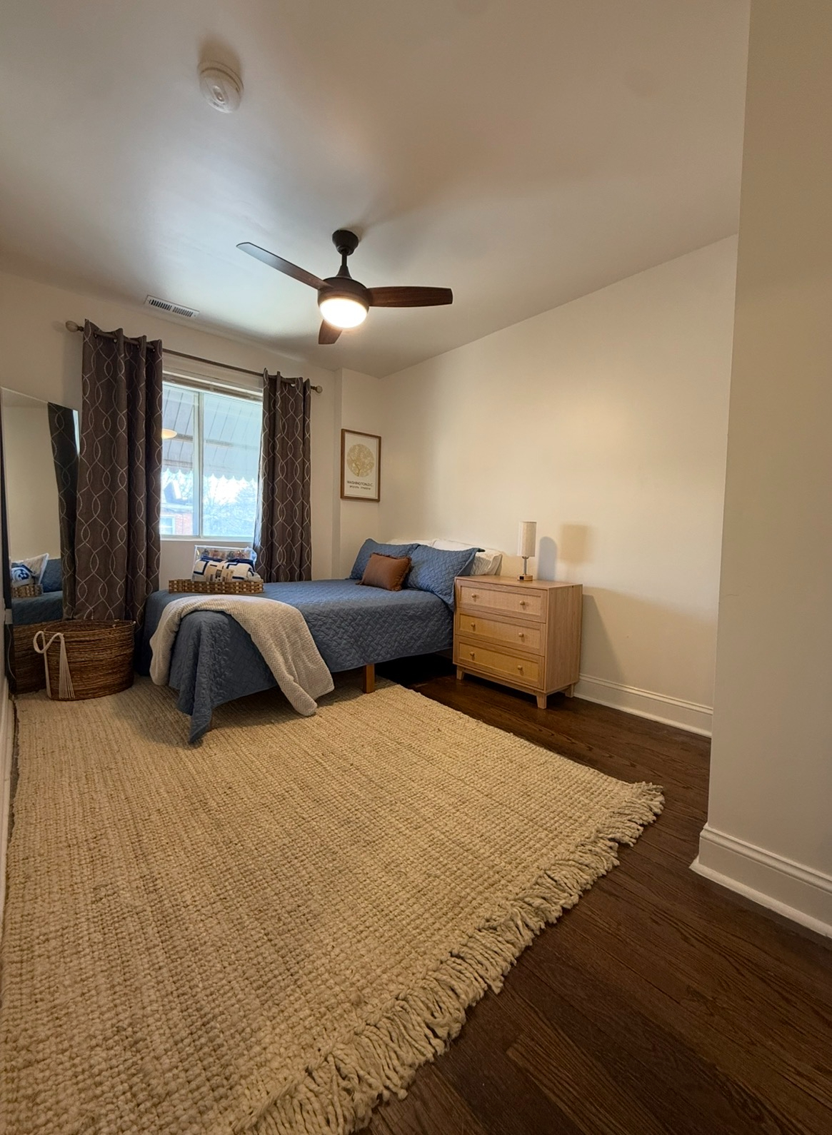 Private Basement Suite w/ Living Room- AVAILABLE - Photo 3