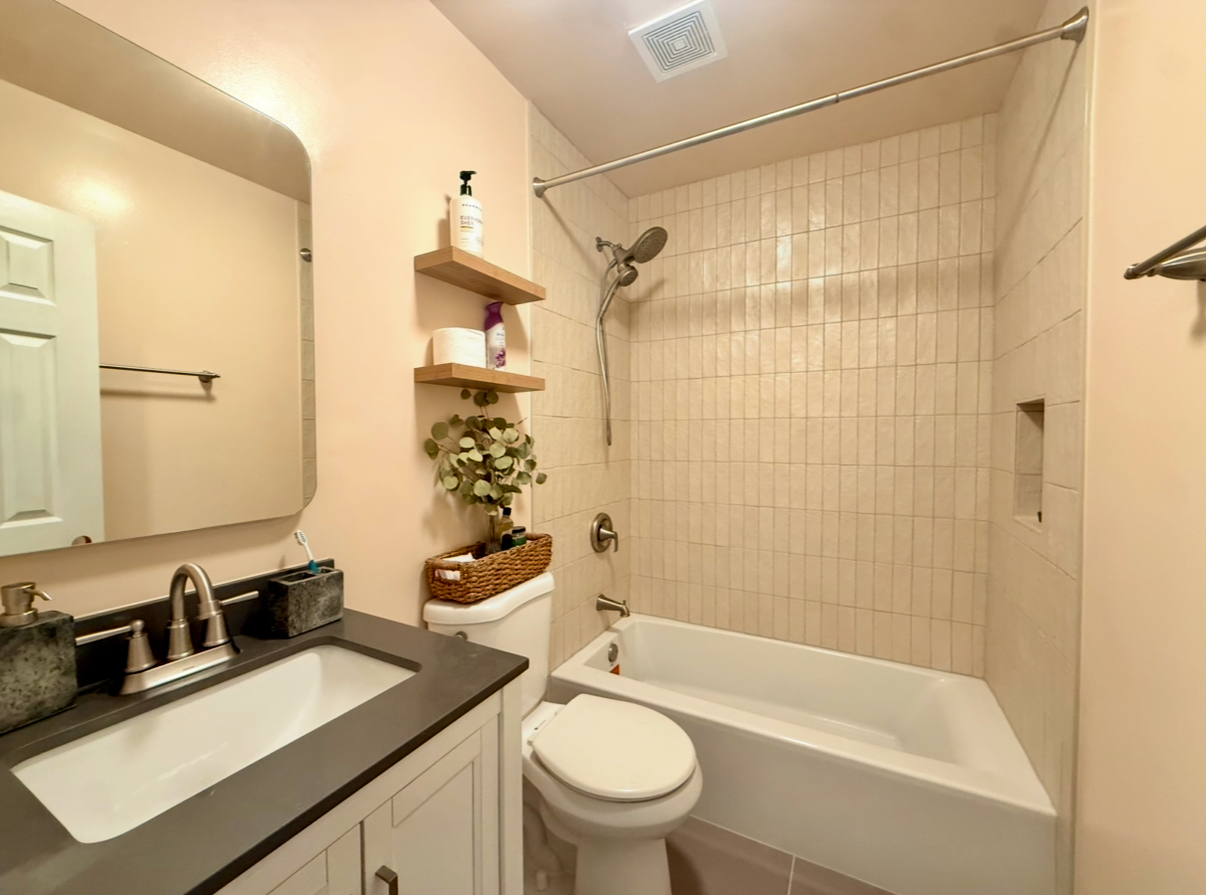 Private Basement Suite w/ Living Room- AVAILABLE - Photo 4