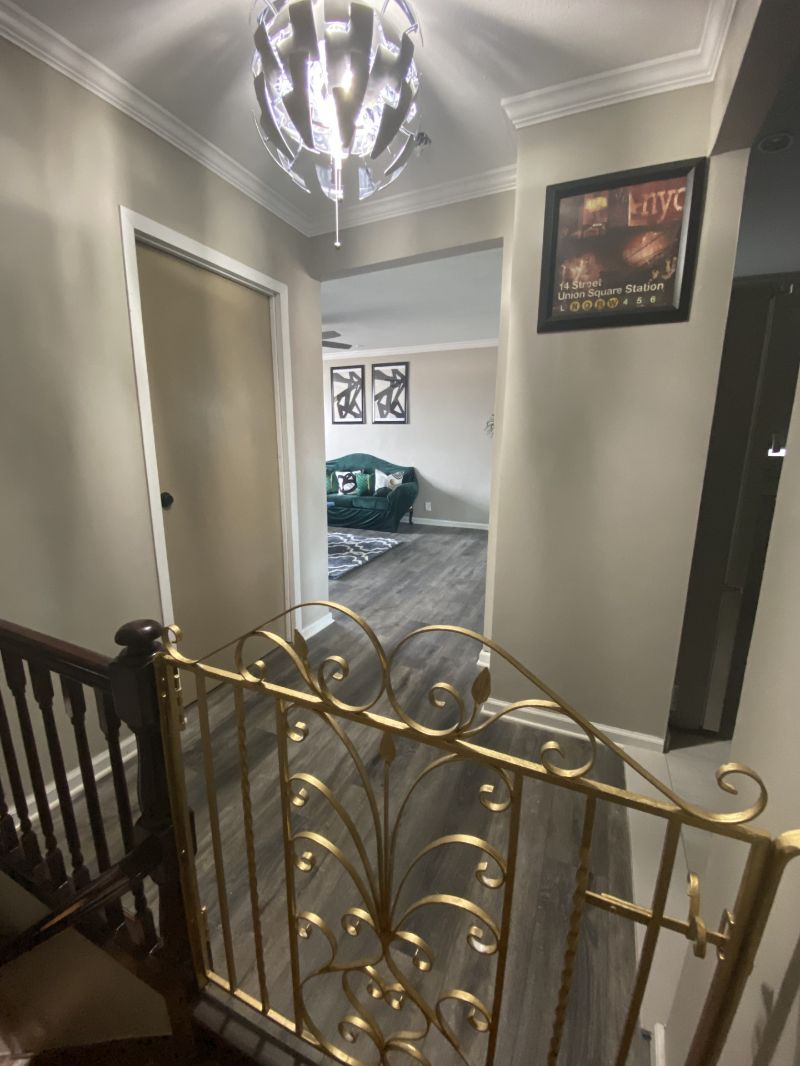 Spacious Brooklyn 3BR Apt. Office & Parking Included (Brooklyn Hideaway) - Photo 2