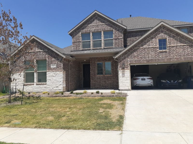 COZY 4 BEDROOM HOME. PRIME LOCATION.  4 1/2 BATHROOMS - Photo 11