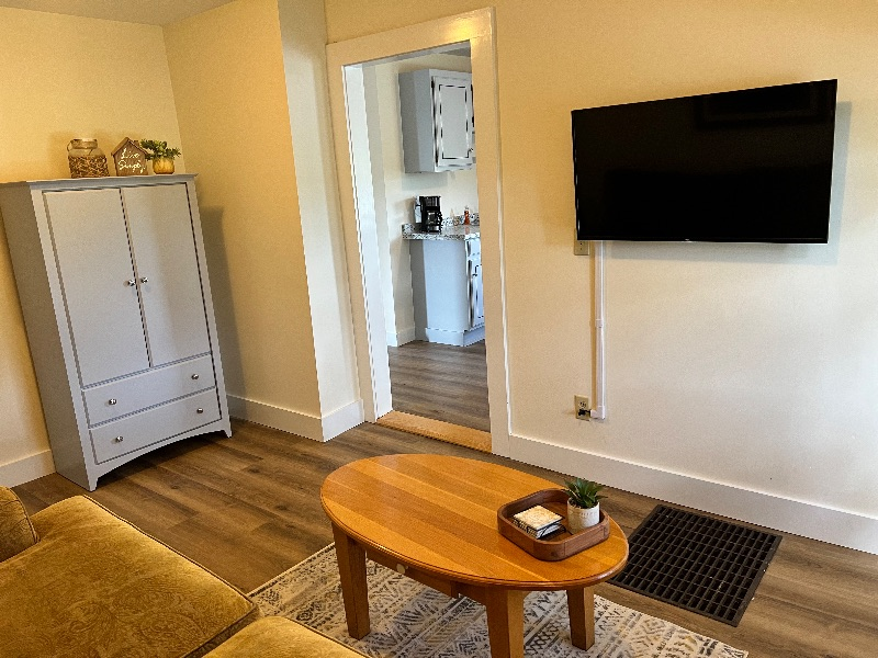 Recently Updated Farmhouse Apartment in Morrisville - Photo 10