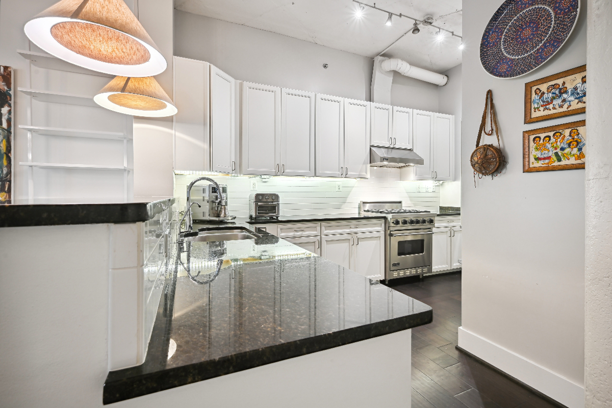 Loft in Kalorama DC - Photo 4