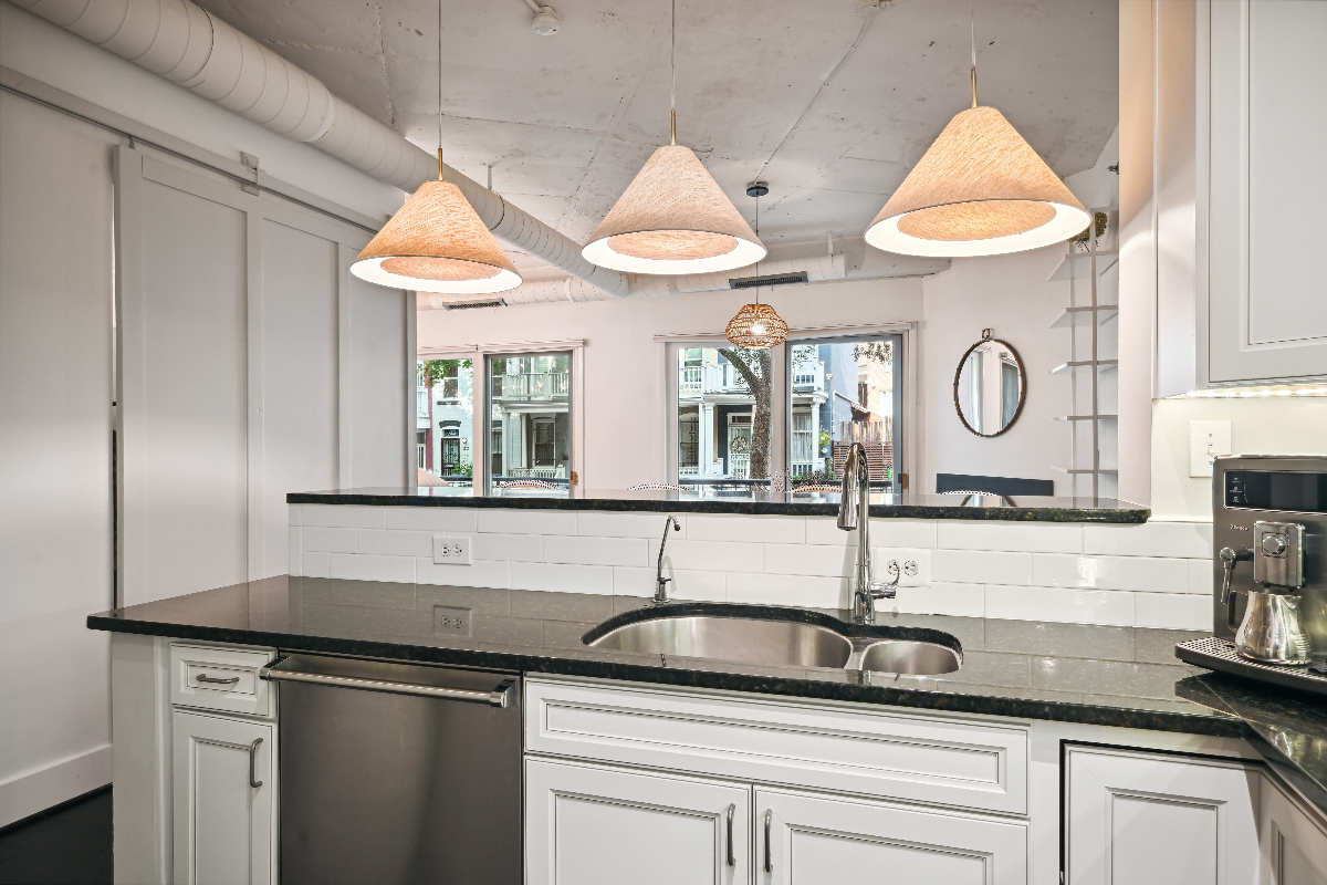 Loft in Kalorama DC - Photo 6