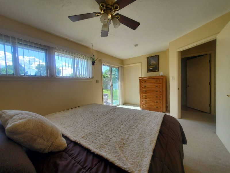 Available October 2026-- Pet Friendly 3 bedroom home with fenced yard - Photo 9